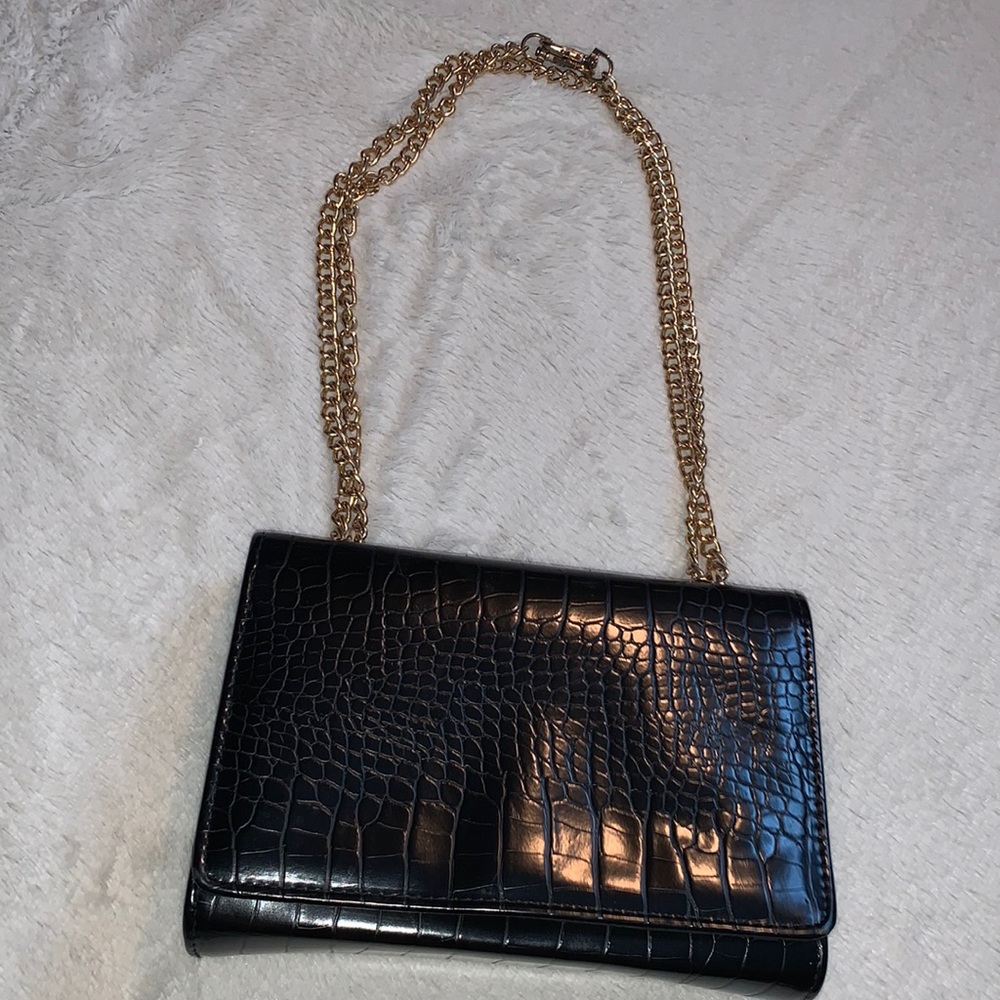 Versatile Croc Patterned Black Purse - image 1
